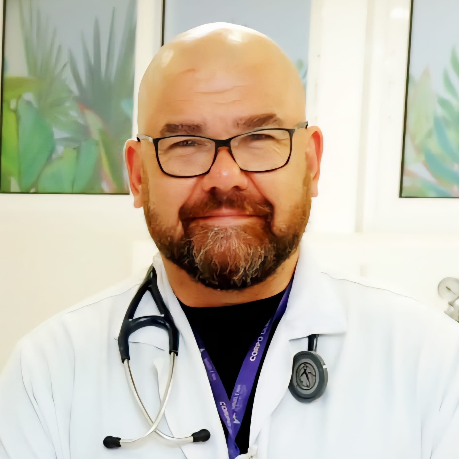 Dr. Christian Coronel