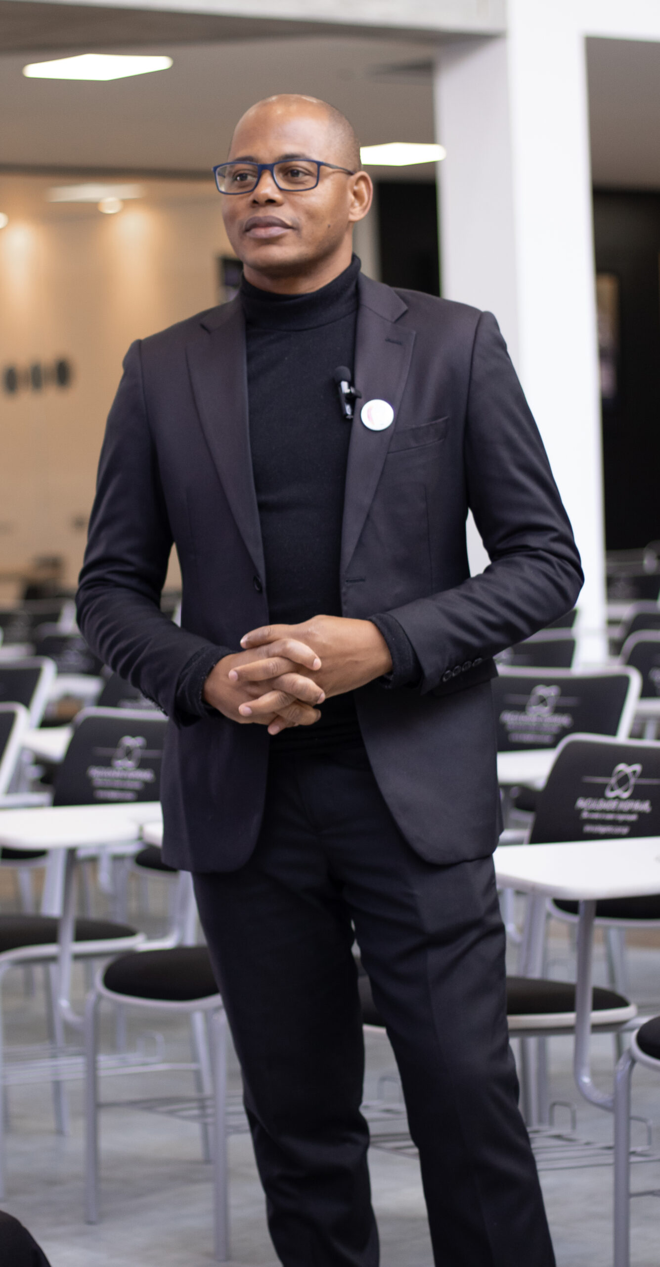 Dr. Luciano Chingui